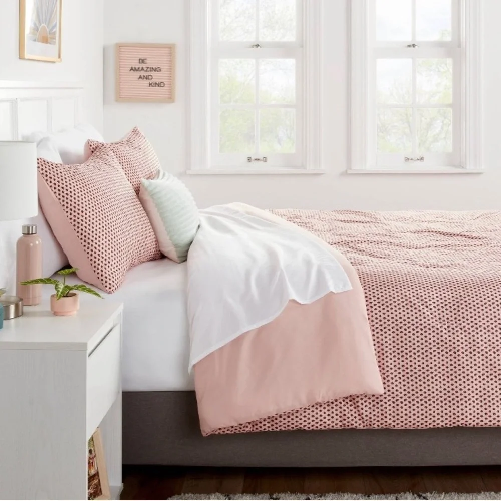 NWT room essentials twin/twin extra long 5 five piece comforter set reversible